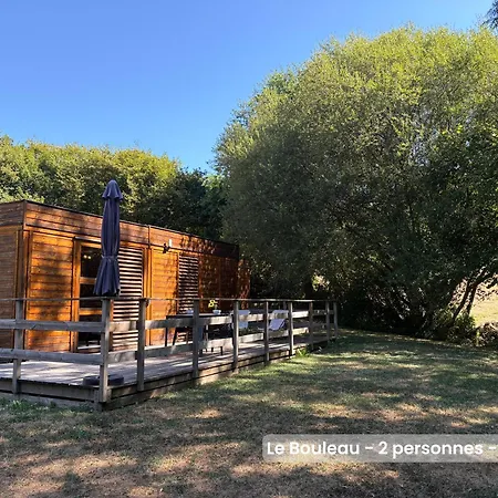 2 Independants 5 Personnes Et 2 Personnes Acces Pmr En Pleine Nature, Climatises Proche Du Puy Dufou Шале