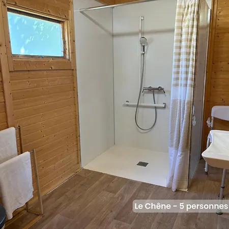 2 Independants 5 Personnes Et 2 Personnes Acces Pmr En Pleine Nature, Climatises Proche Du Puy Dufou