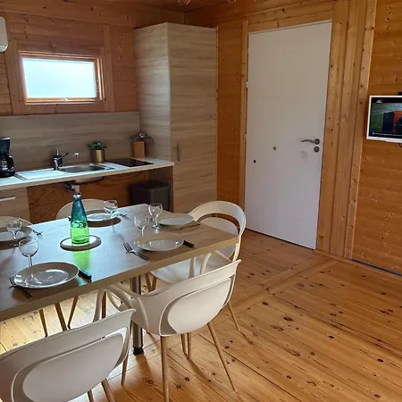 2 Independants 5 Personnes Et 2 Personnes Acces Pmr En Pleine Nature, Climatises Proche Du Puy Dufou Dağ evi *